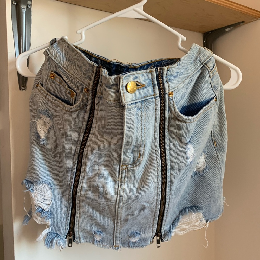 LF zipper skirt